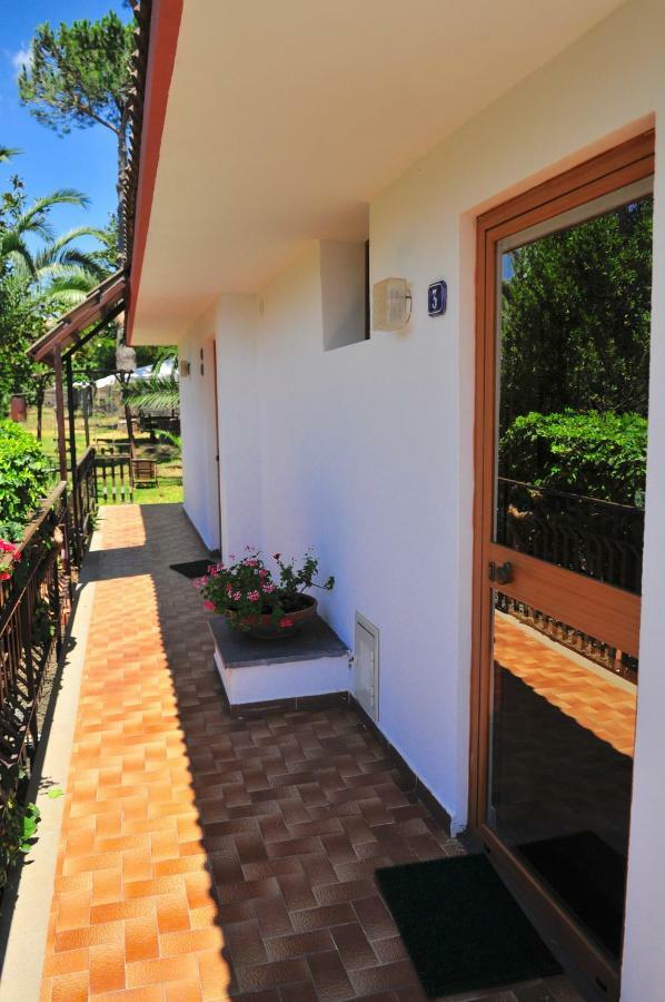 B&B Casa Di Antonio_Etna Vacanze Trecastagni Bagian luar foto